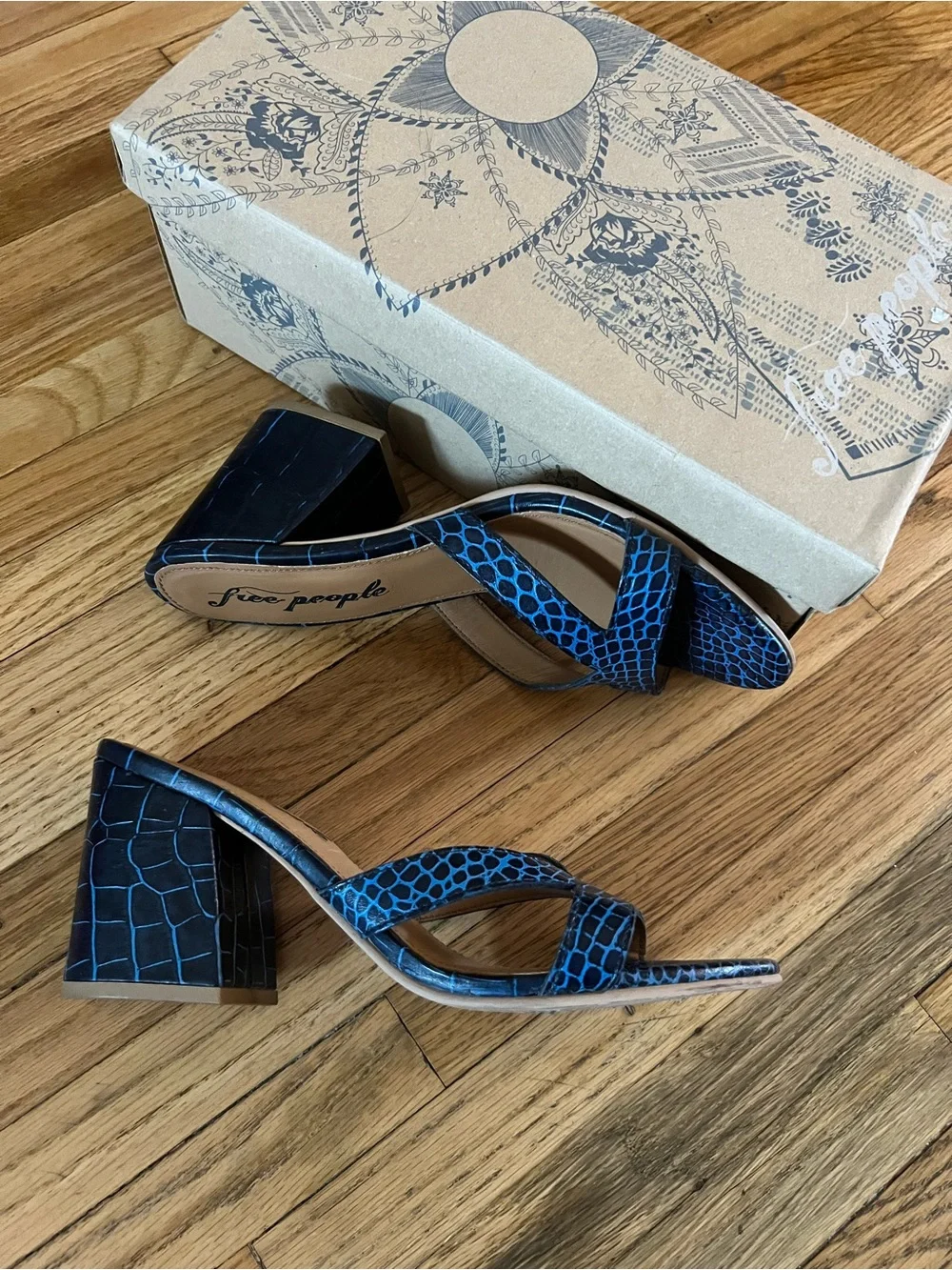 Free People Charlie V Heel Slip-on Blue Sandals size 38